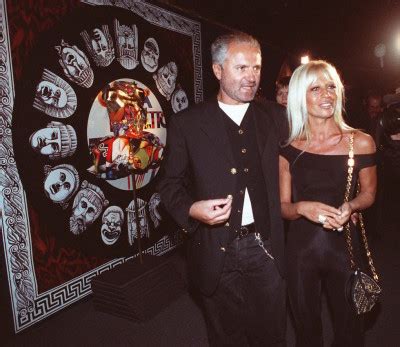 omicidio di versace il film|Omicidio di Gianni Versace: guarda il documentario .